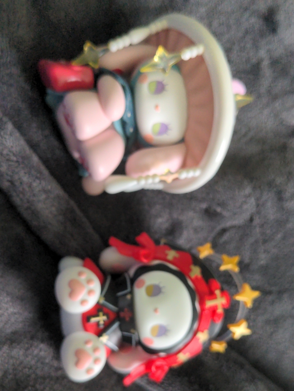 Emma Secret Forest Collection, Frostveil Villa Two Figurine Bunnies